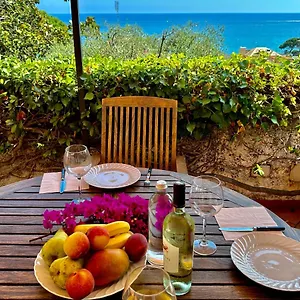 la-casetta-di-laura.hotelitalianriviera.com/